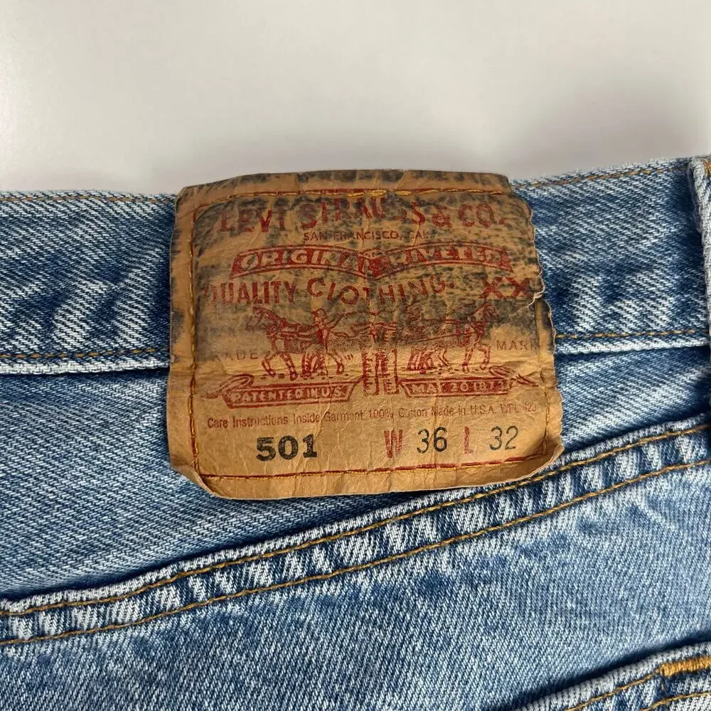 Vintage Levi’s 501 Mens tag 36x32 actual‎ 34x30 Red Tab USA Made 01 Light Wash